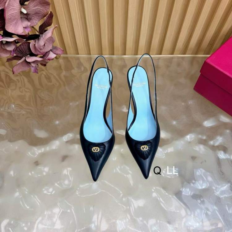 Picture of Valentino Shoes _SKUValentinosz35-40LL040220331
